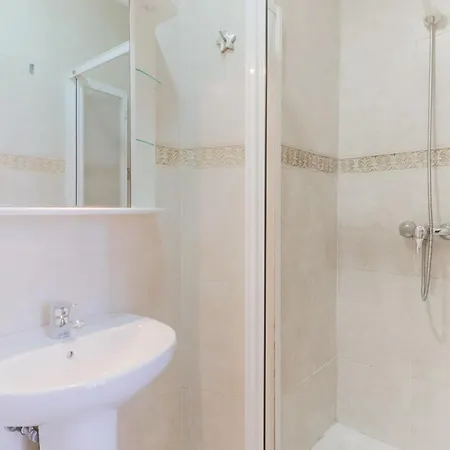 C61 - Brand New One Bedroom Cathedral Views * Málaga